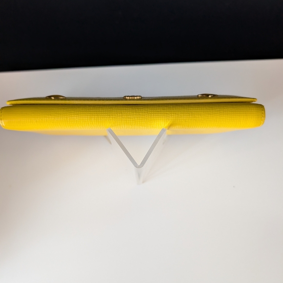 Authentic MCM Visetos Long Wallet in Rare Lemon Yellow - Picture 4 of 15